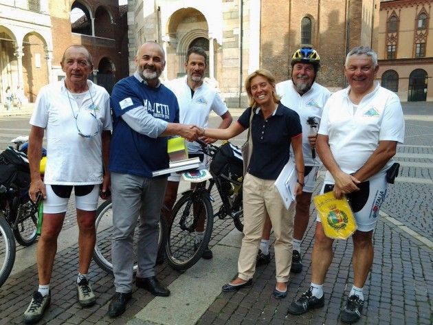 Cremona crocevia dei percorsi ciclabili, ieri i Free Bikers per Expo 2015