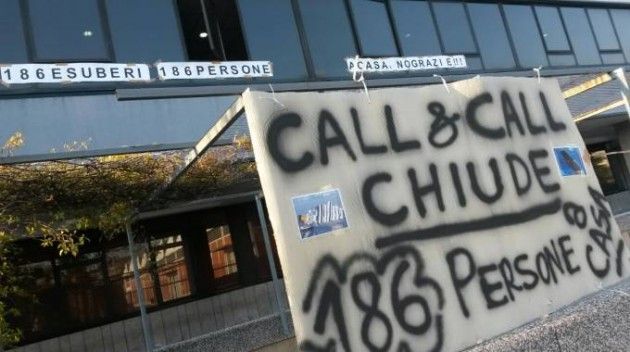 Lavoro, 5 Stelle al Governo: ‘Call&Call specula sui lavoratori con il Jobs Act’