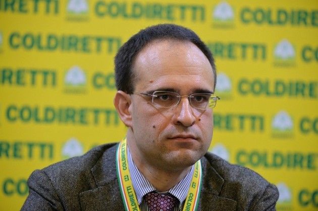 Latte in polvere, Coldiretti: ‘Da Assolatte un alto tradimento del made in Italy’