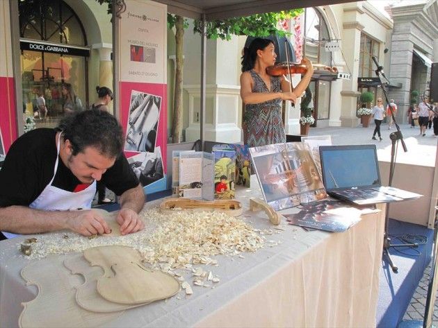 Fidenza Village e Museo del Violino di Cremona, promozione tra shopping e musica