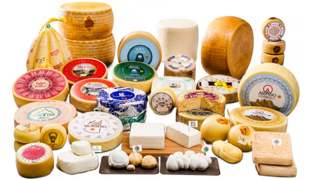 Made in Italy. Non al formaggio senza latte. In piazza a Roma allevatori, casari e consumatori