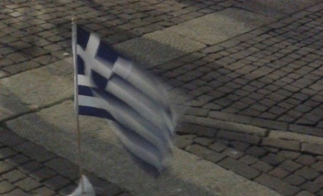 Da Cremona ad Atene, flash mob in piazza del Comune in solidarietà alla Grecia