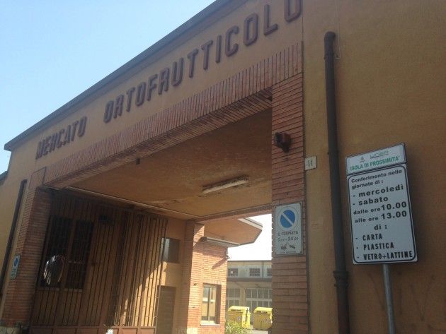 Cremona Sta andando a regime la raccolta differenziata Attiva l'isola di prossimità nell'ex mercato ortofrutticolo