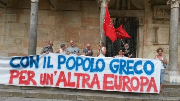 Referendum greco, i festeggiamenti anche a Cremona (Foto)