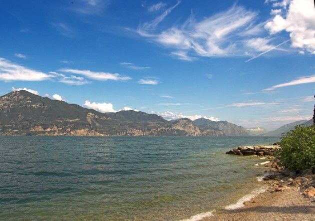 Caldo. Laghi Lombardi e Po ‘Sorvegliati Speciali’: -50% per l’Iseo, scendono anche lago di Como e Po
