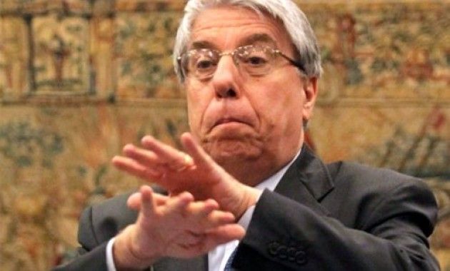 Giovanardi: si faccia una canna e si guardi allo specchio (Aduc)
