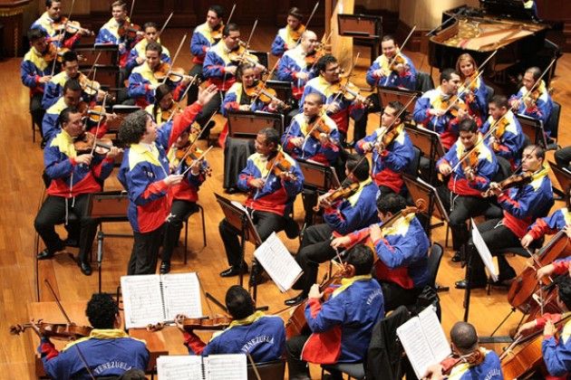 Milano, accesso a 3.000 ragazzi a La Scala per vedere concerti di El Sistema