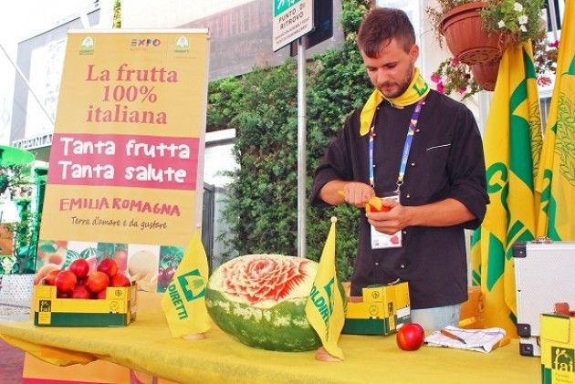 Expo Coldiretti Nei frutteti italiani tagliata una pianta su tre
