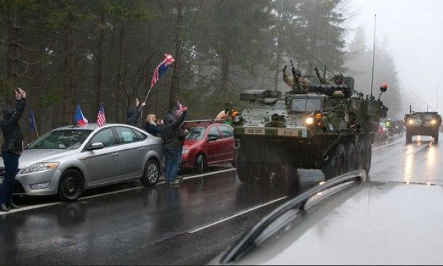 A settembre cadono le foglie. E gli americani invadono la Slovacchia