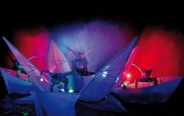 Acque Dotte Il ‘Fiore di Loto’ si chiude sul Garda a Salò