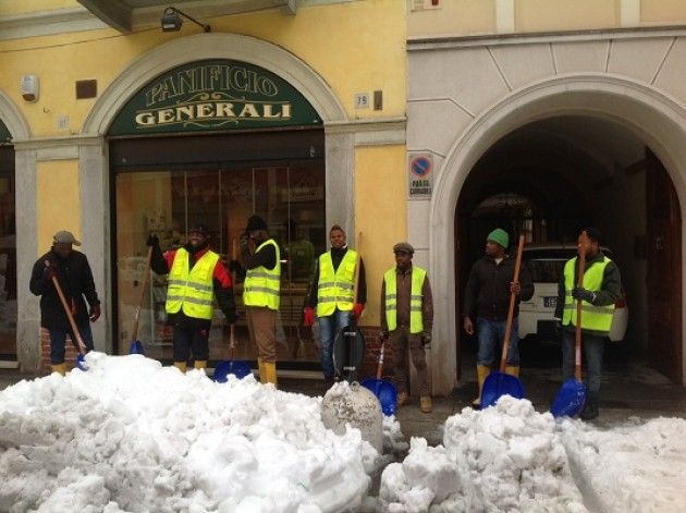 Ancora sui migranti Respingerli e/o accoglierli? Come ?  di Gian Carlo Storti (Cremona)