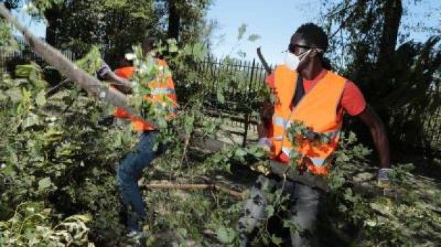 Profughi impegnati nei lavori socialmente utili. Perché Cremona non fa come Bolzano? Di Gian Carlo Storti