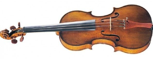 A Palazzo Italia Staffetta tutta cremonese: questa notte lo Stradivari del 1669 ha preso il posto dell’Arcimboldo