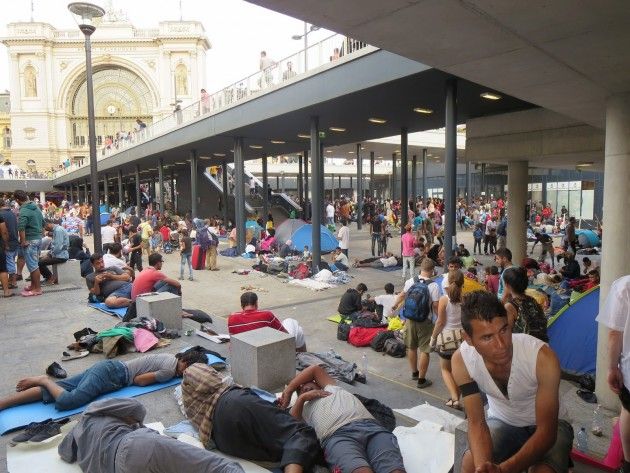 Budapest, vita da profughi... foto di Agostino Spataro