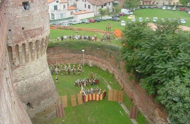 Rievocazioni storiche in provincia di Cremona, assedio alla Rocca di Castrum Soncini
