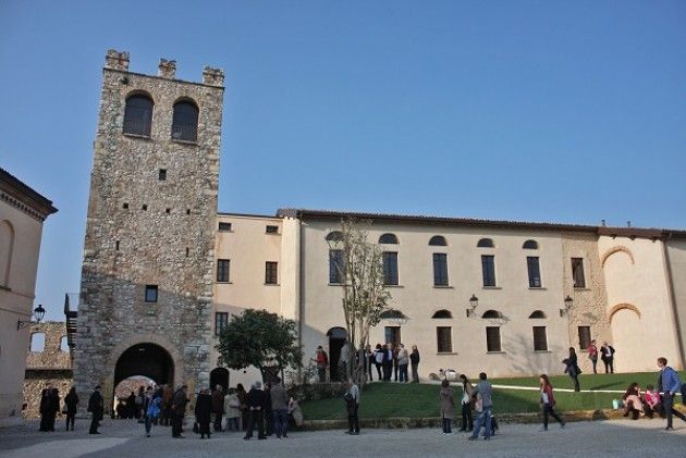 Città di Desenzano del Garda UN CASTELLO A MISURA DI FAMIGLIA