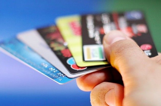 Meno contante, più moneta elettronica Contanti, servono leggi giuste e un cambio culturale