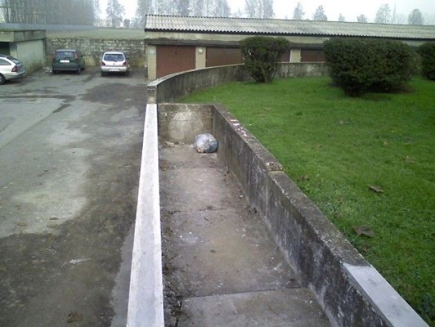 La fossa dei ... bidoni di Remo  Scandolara (Cremona) Risposta immediata  della A.Manfrendini