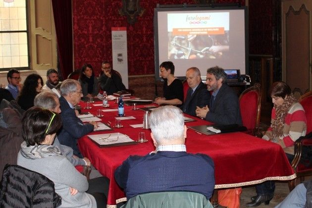 Presentato il progetto ‘Fare legami’, per fare di Cremona ‘una comunità che gira’