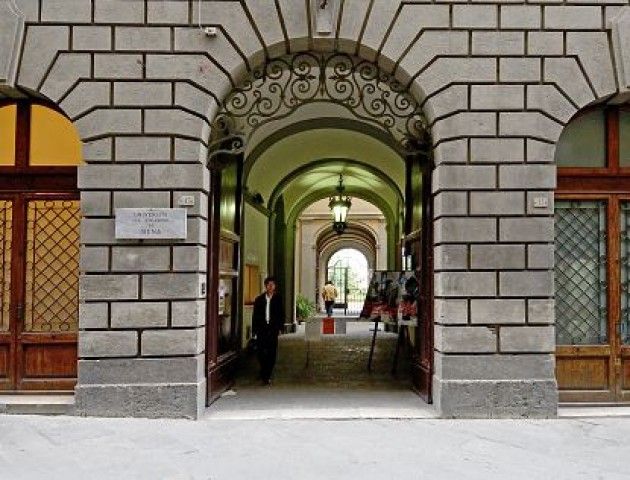 Corsi in italiano all’università per stranieri di Siena