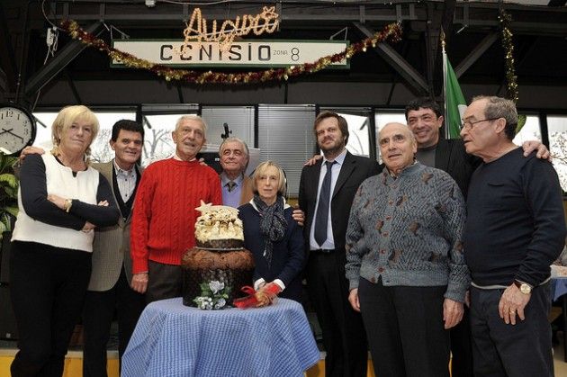 Milano - Panettoni, vestiti nuovi, sacchi a pelo del Natale solidale di Milano