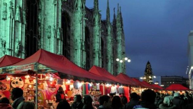 Milano - Successo per i 30 mercatini nelle nove zone della città