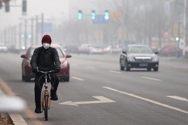 Smog a Milano, blocco auto: oggi 1.650 controlli e 240 sanzioni