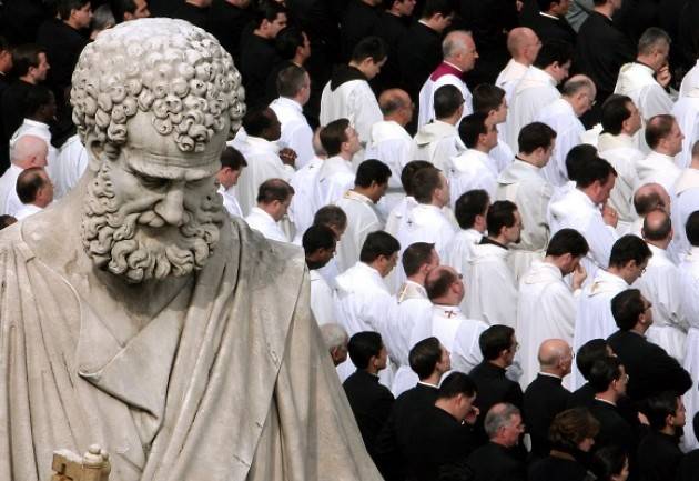 Le regole della castistà per i preti sono oggi anacronistiche di Dante Benelli (Drizzona)