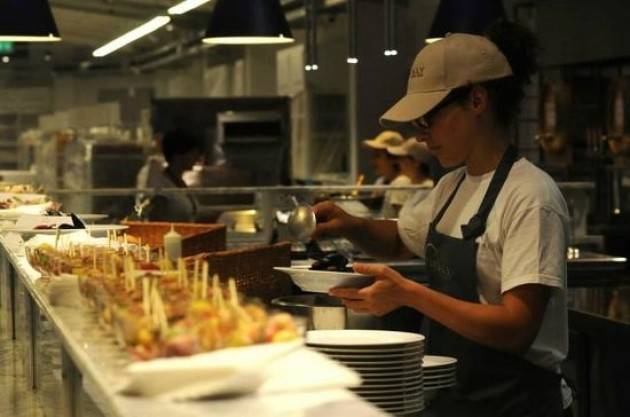 La risposta di Eataly al ragazzo che non ha avuto la conferma del contratto.