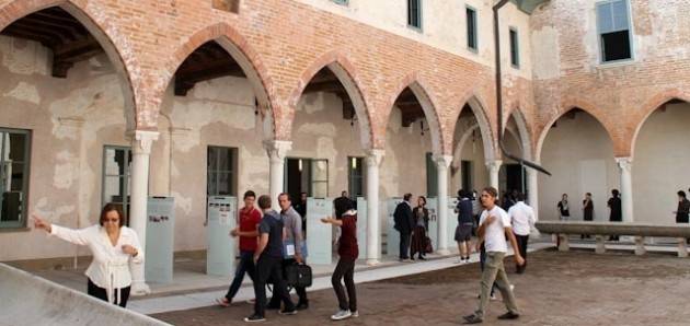 Anlai Cremona  il 23 il convegno ‘Le vernici in liuteria’