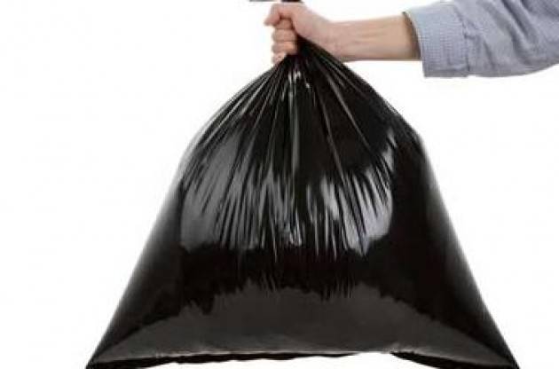 Raccolta porta a porta a Cremona, la distribuzione dei sacchi prosegue come finora