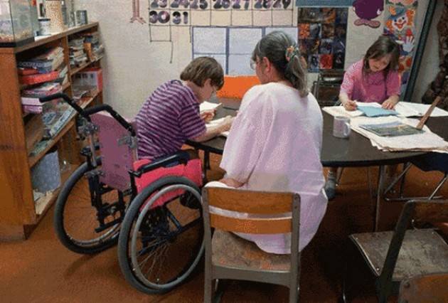 I servizi  ad personam per i 19 alunni disabili delle scuole superiori cremasche saranno garantiti dalla Regione.