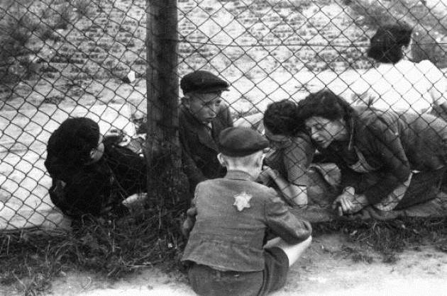 I bambini e la SHOAH (Olocausto)..era un sabato di un 27 gennaio del 1945 di Giorgino Carnevali (Cremona)