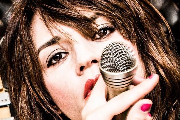 La ‘cantantessa’ a Cremona, Carmen Consoli in concerto al Teatro Ponchielli