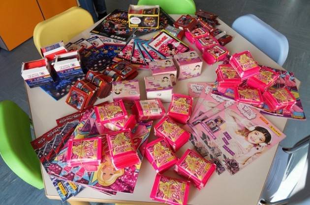 Ospedale di Cremona Figurine Panini in dono ai piccoli della Pediatria