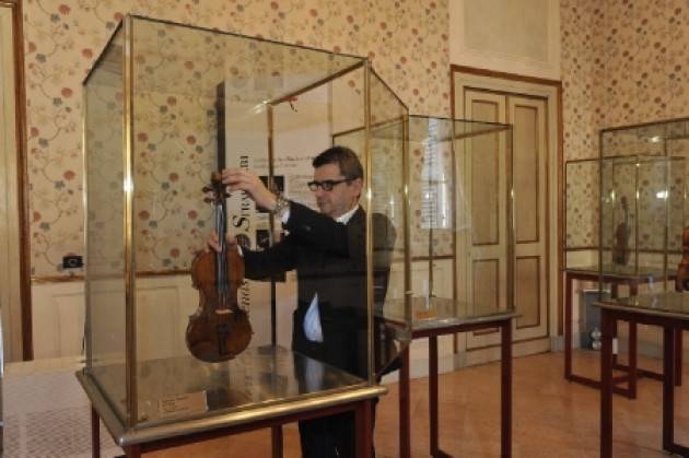 Le celebrazioni Stradivariane del 1937 incontro con Fausto Cacciatori  conservatore del MDV Cremona