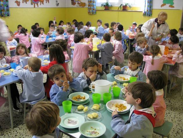 Como - Dal 1 al 14/4 mensa a porte aperte per i genitori