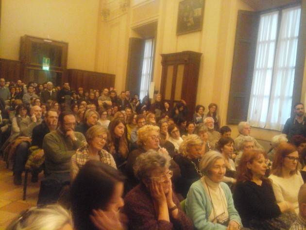 Papà, mamma e gender. Successo per Michela Marzano in biblioteca statale