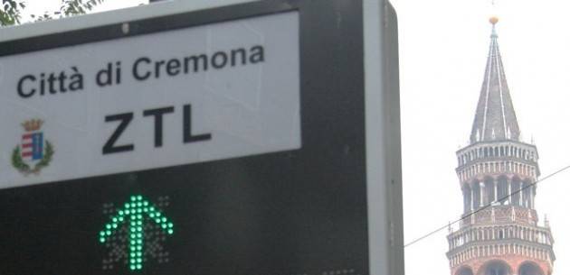 Cremona Ancora sui permessi di sosta per i residenti. Alessia Manfredini riprecisa