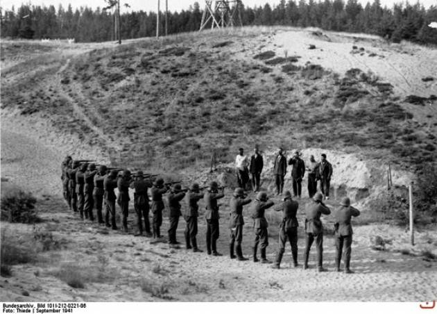 10 Febbraio 1945 Una sorte già segnata e la divisa da partigiano di Giorgino Carnevali