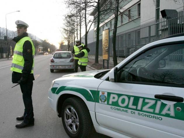 Sondrio - un ragazzo di 30 anni, residente a Berbenno, arrestato dalla polizia locale