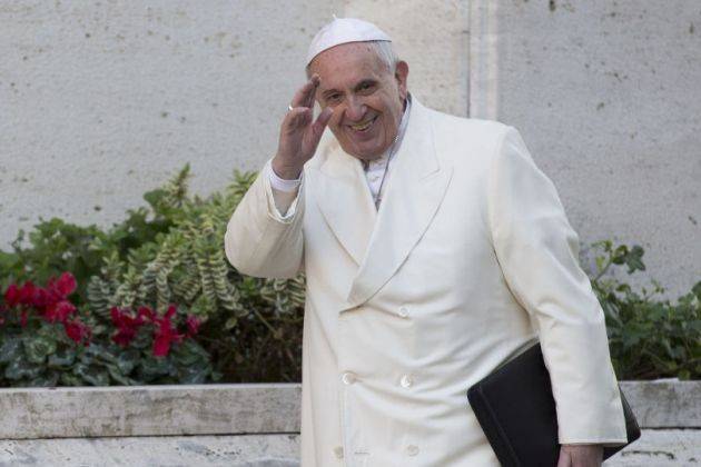 Consorzi di Cremona e del Casalasco, consegnato a Bergoglio Violino del Giubileo