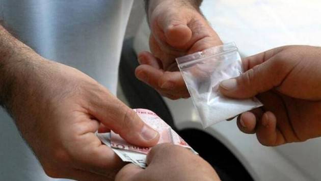 Italia - Spaccio e consumo droghe. 
