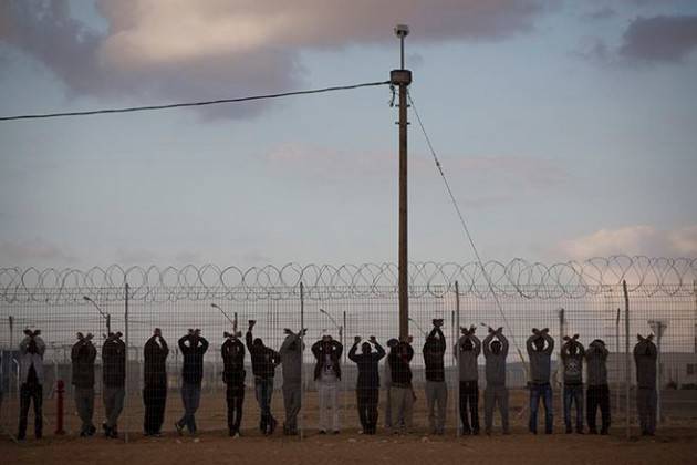 Pianeta Migranti.  Aiutiamoli a casa loro!?