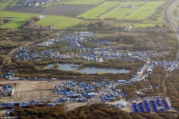 Amnesty, sgombero campo profughi di Calais non è la soluzione