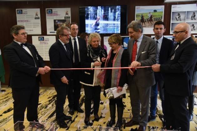 Lombardia - 8 marzo, Maroni: valorizzare capacità donne