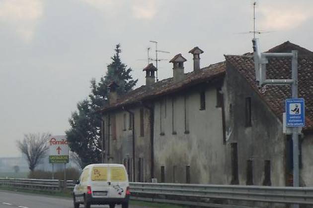 Toninelli (Movimento 5 Stelle): ‘Dalle Province abolite ogni mese tasse nuove’