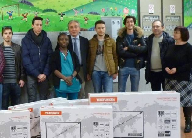 ASST Cinque televisioni e un Otoscopio in dono alla pediatria dell’Oglio Po