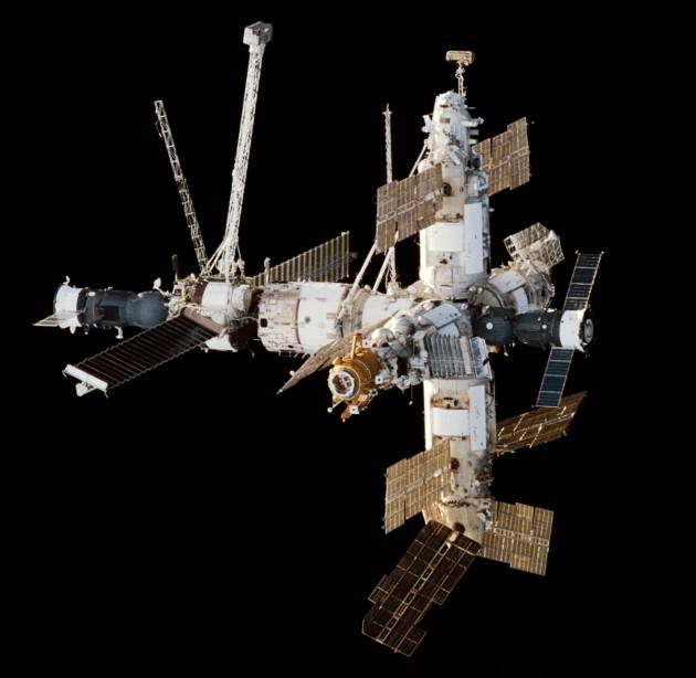 Accadde Oggi 23 marzo 2001 – La stazione spaziale Mir viene fatta precipitare sulla Terra