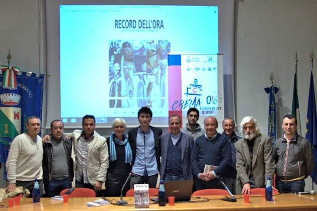 Madignano (Cremona), successo della presentazione del libro ‘Record dell’ora’